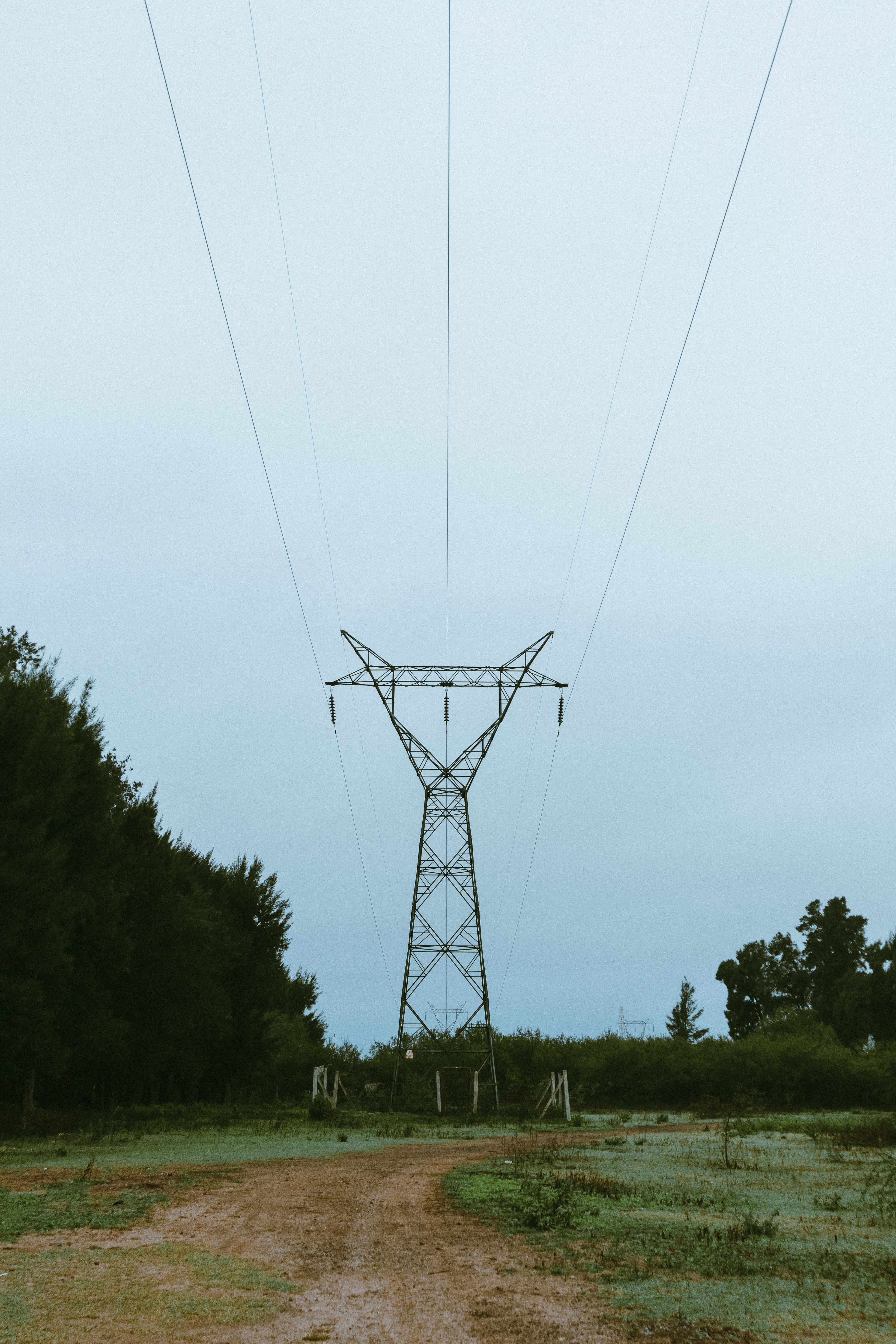 High tension overhead line construction